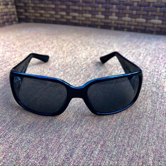 Beverly Fly Sunglasses 😎 - Picture 11 of 12